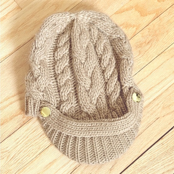 Michael Kors Cable Knit Tan Cap - Picture 2 of 4